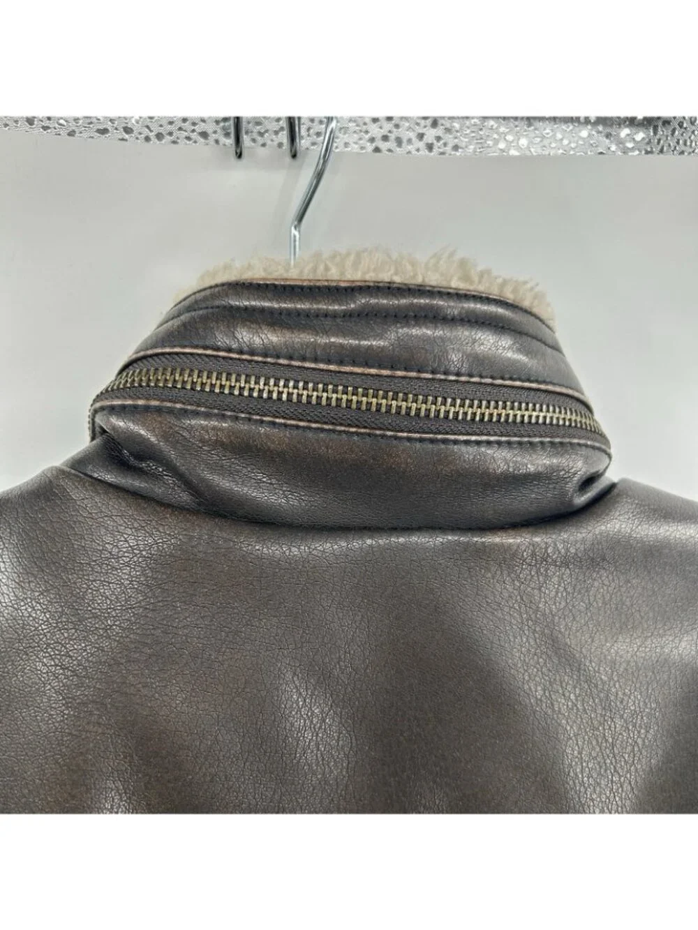VTG Levi’s Aviator Flight Jacket Mens Size M Brown Faux Leather Sherpa Bomber -